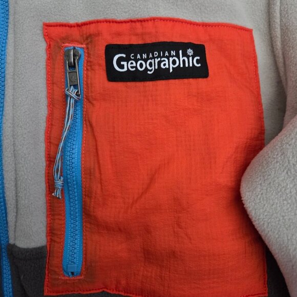 Canadian Geographic hoodie size M - Picture 2 of 3